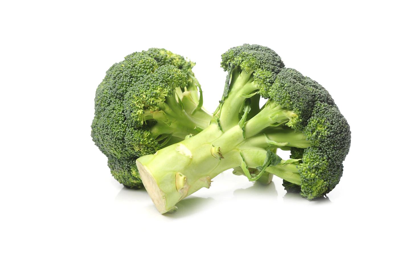 fresh-broccoli-isolated_144627-30009