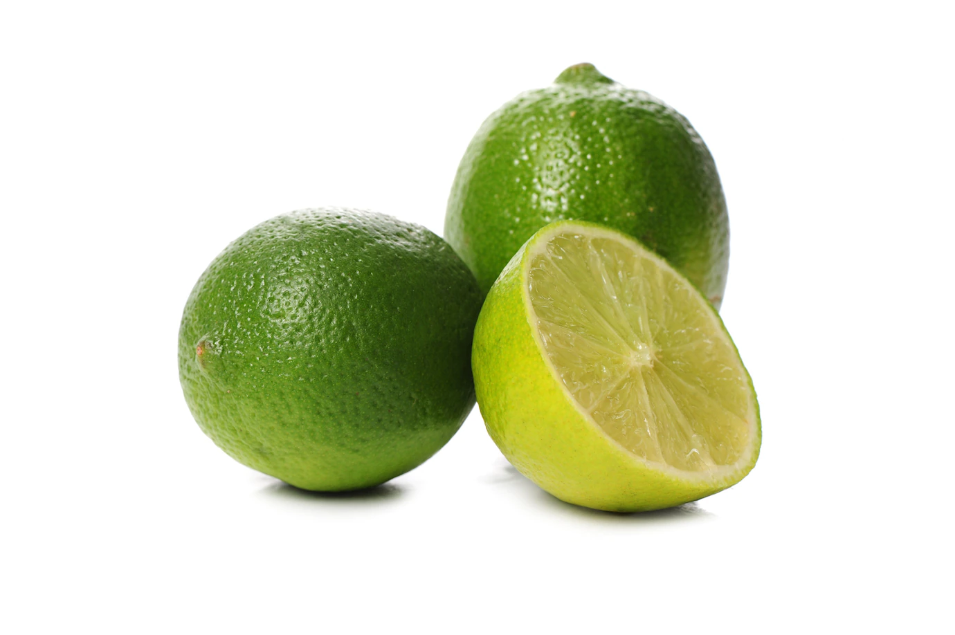 fresh-lime-fruit-isolated_144627-30038